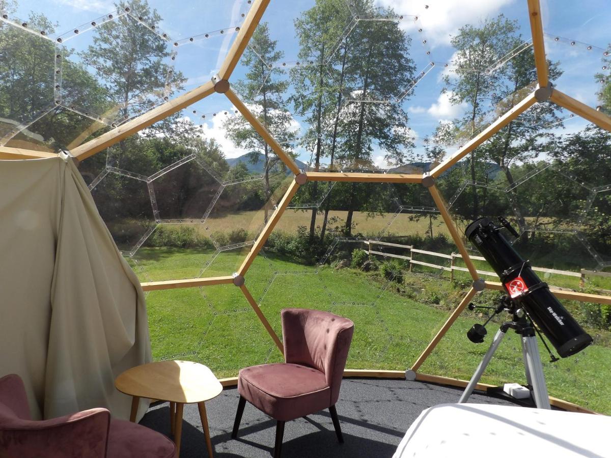 סן-ז'ירון Camping 3 Etoiles - Piscine Chauffee - Vue Montagne מראה חיצוני תמונה