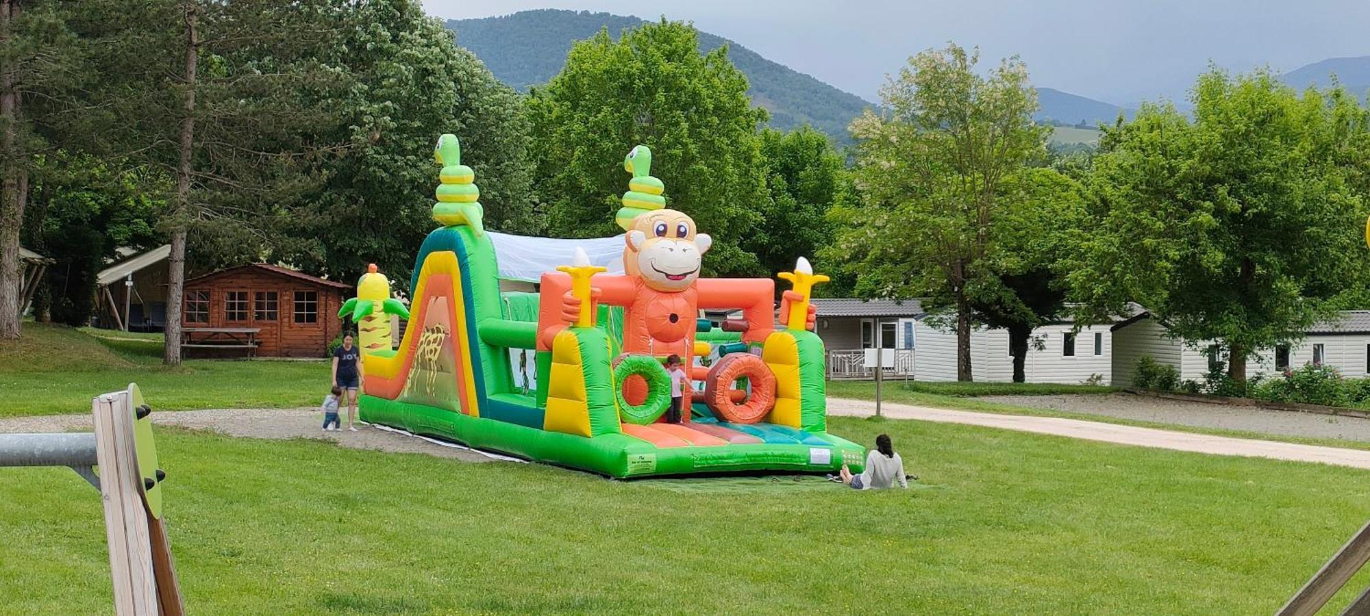 סן-ז'ירון Camping 3 Etoiles - Piscine Chauffee - Vue Montagne מראה חיצוני תמונה