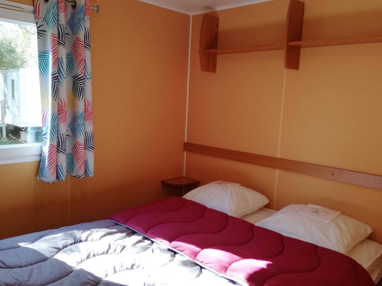 סן-ז'ירון Camping 3 Etoiles - Piscine Chauffee - Vue Montagne מראה חיצוני תמונה